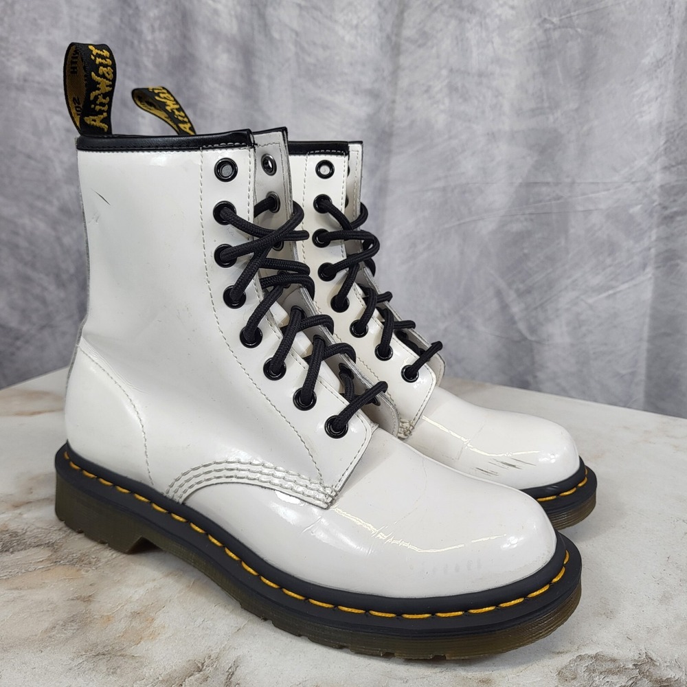Martens 11821 White Shiny Leather Lace Up Ankle Boots Women's Size 7